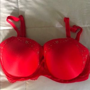 Victoria’s Secret dream angels bra